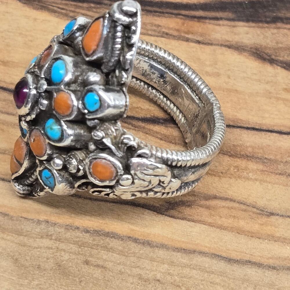 Vintage 70's 80's Boho Eclectic Global Tribal Multi-Color Shield Silver Ring, 7 - Picture 4 of 12